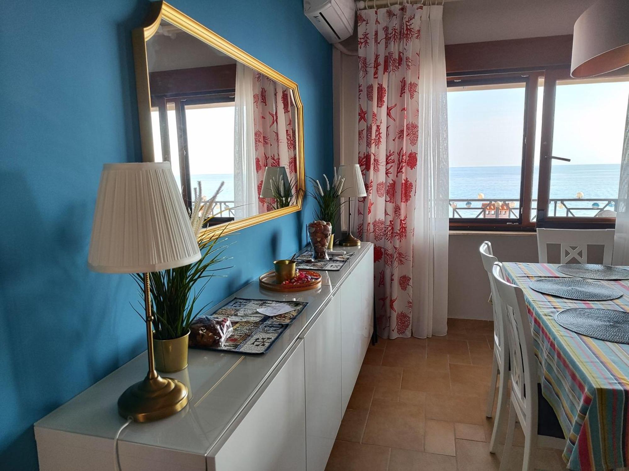 Navy Blue Appartement Nea Skioni Buitenkant foto