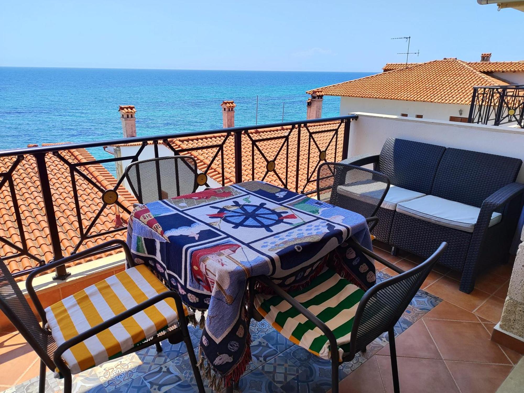 Navy Blue Appartement Nea Skioni Buitenkant foto
